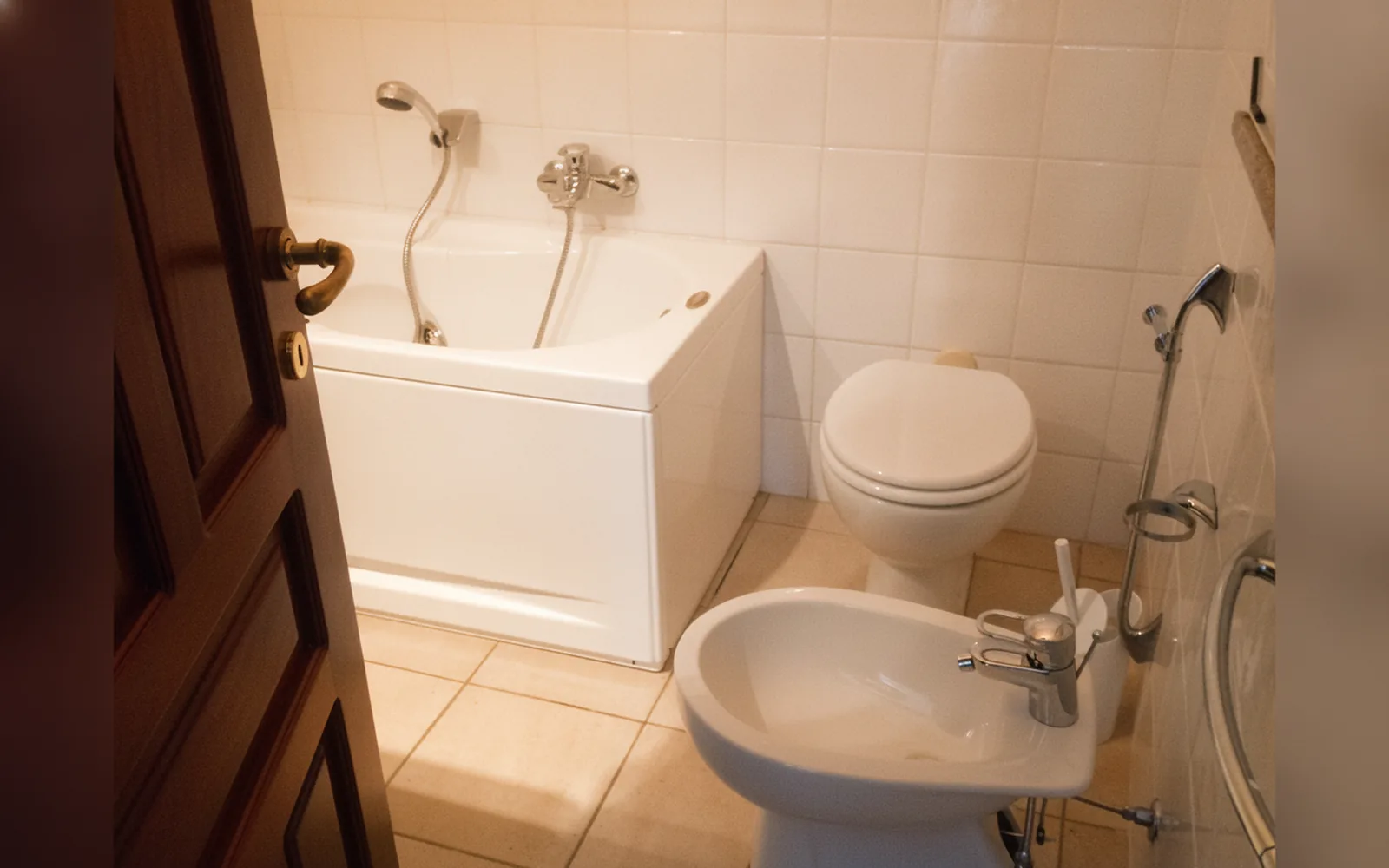 Camera con bagno privato — Casa Pasqualina, San Giovanni (Sardegna) (foto 24)